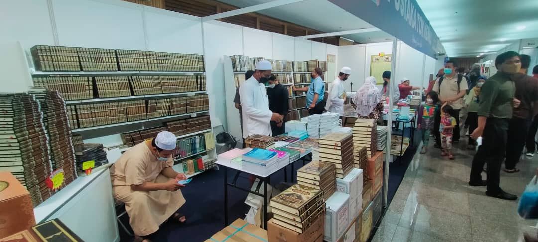 Program Lawatan ke Pesta Buku Antarabangsa Kuala Lumpur 2022 (PBAKL)