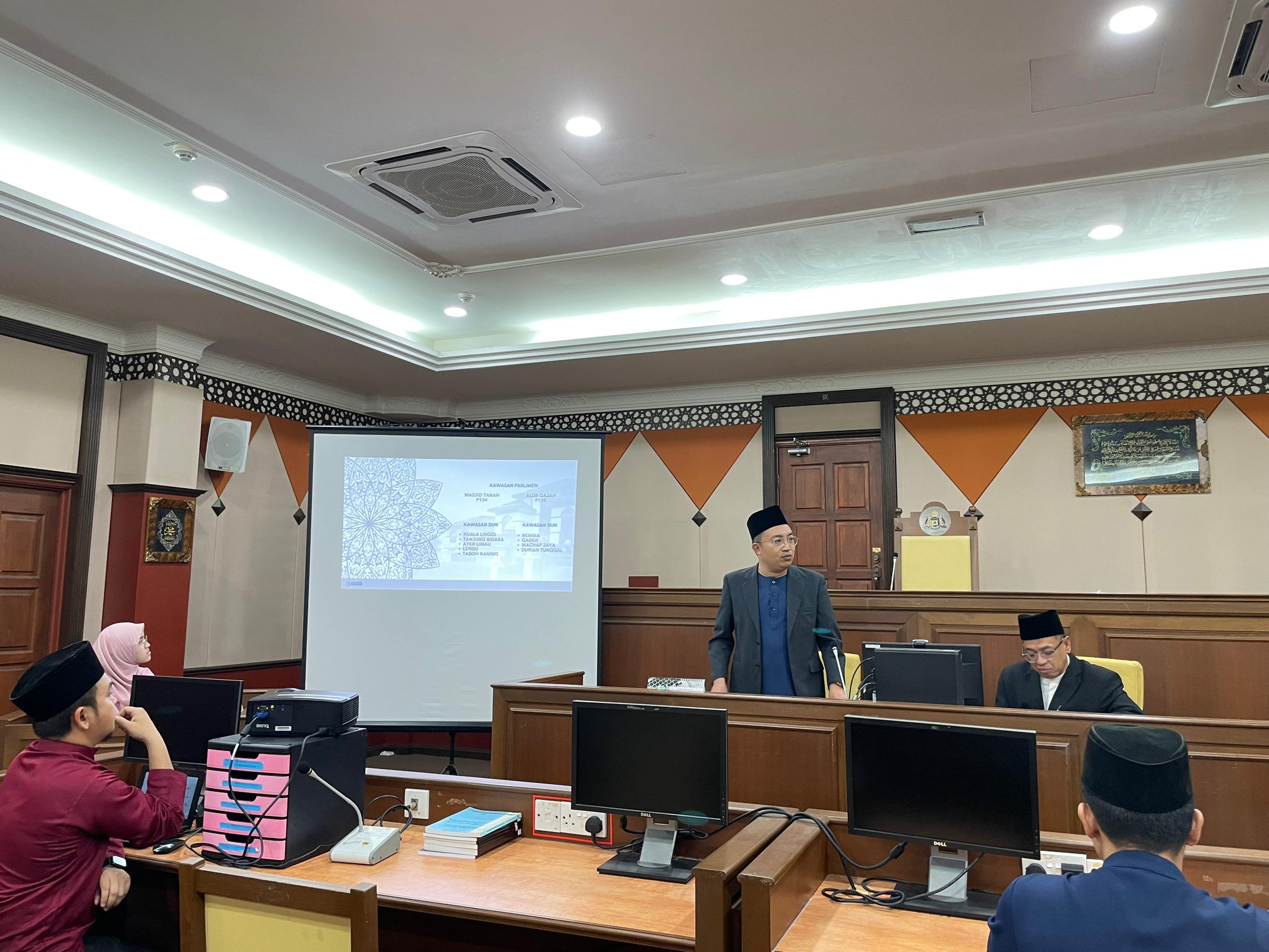 Lawatan Kerja KHS ke MRS Daerah Alor Gajah, Melaka