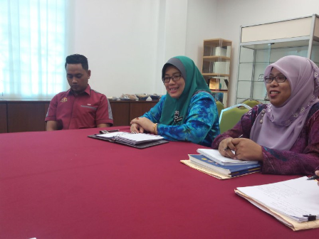 Lawatan Kerja Pegawai-Pegawai Mahkamah Persekutuan Putrajaya Bertujuan Melihat Pengurusan Rekod MSNM