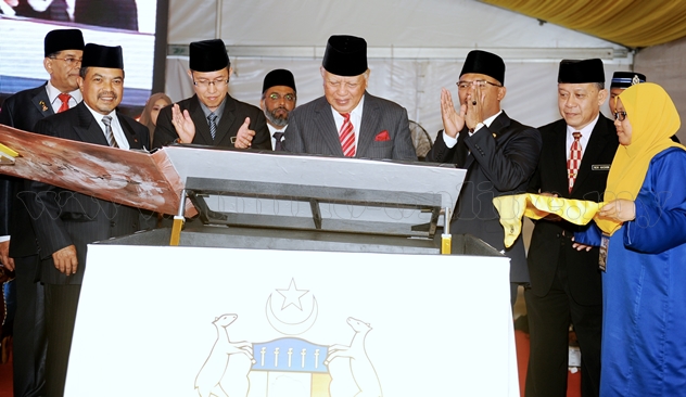 Majlis Perasmian Kompleks Mahkamah Syariah Negeri Melaka (MSNM) Majlis Perasmian Kompleks Mahkamah Syariah Negeri Melaka (MSNM)